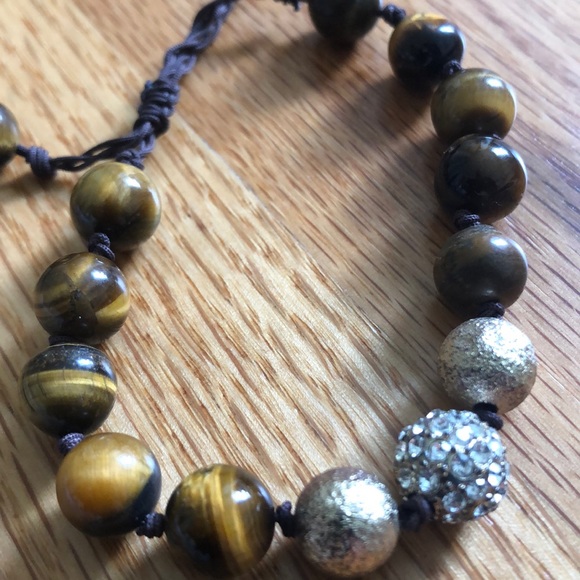 Adjustable beaded bracelet - Picture 2 of 2